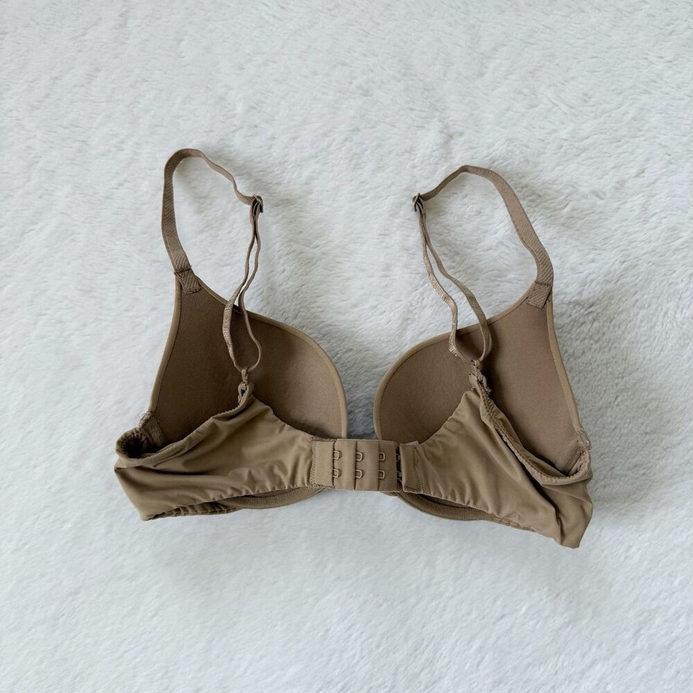 Victoria's Secret The T-Shirt Perfect Shape Smooth Push-Up Bra Size 30B Praline - Picture 2 of 8